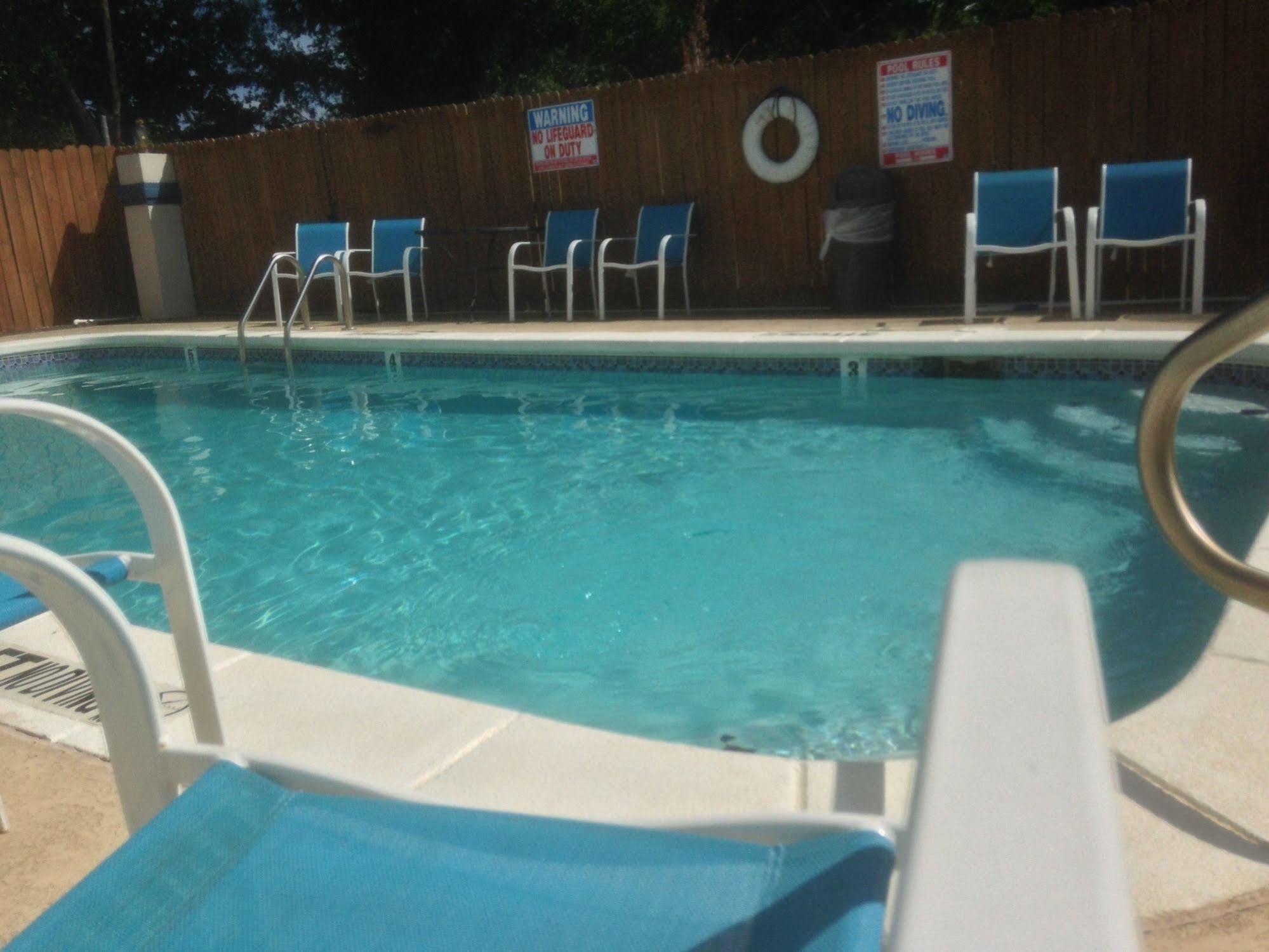 Knights Motel 2*